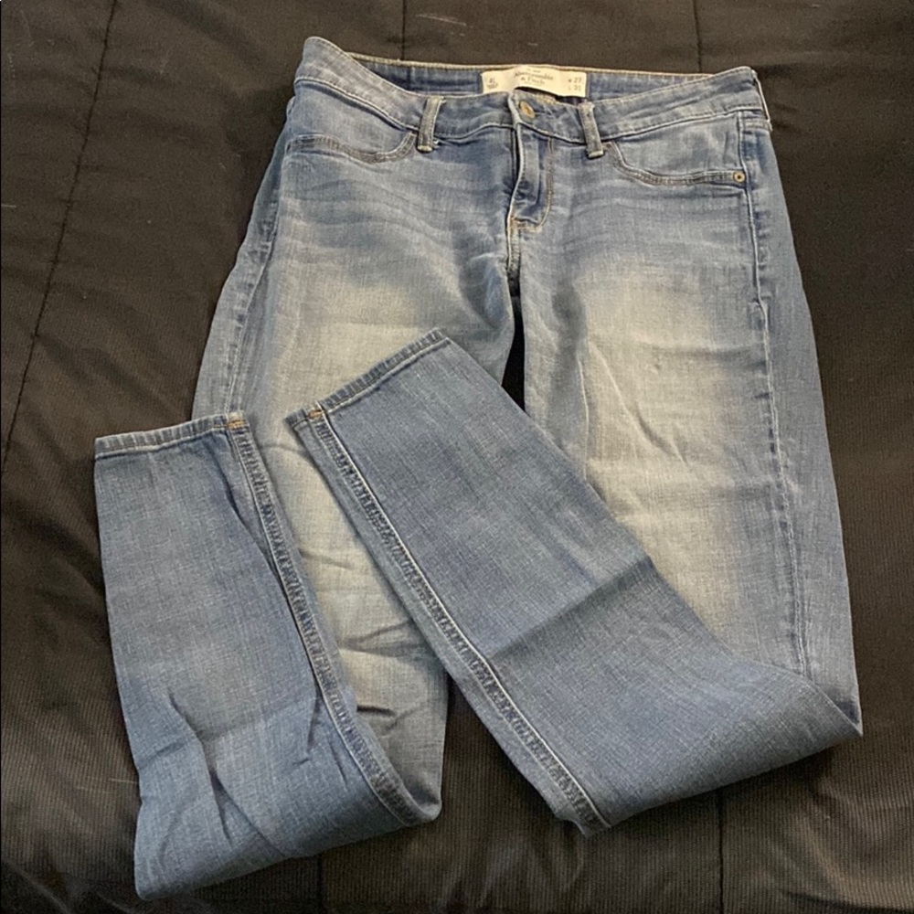 Light Wash Skinny Jean